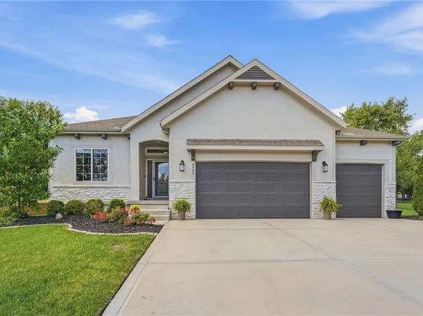 4404 SW Nautilus Pl, Lees Summit, MO 64082
