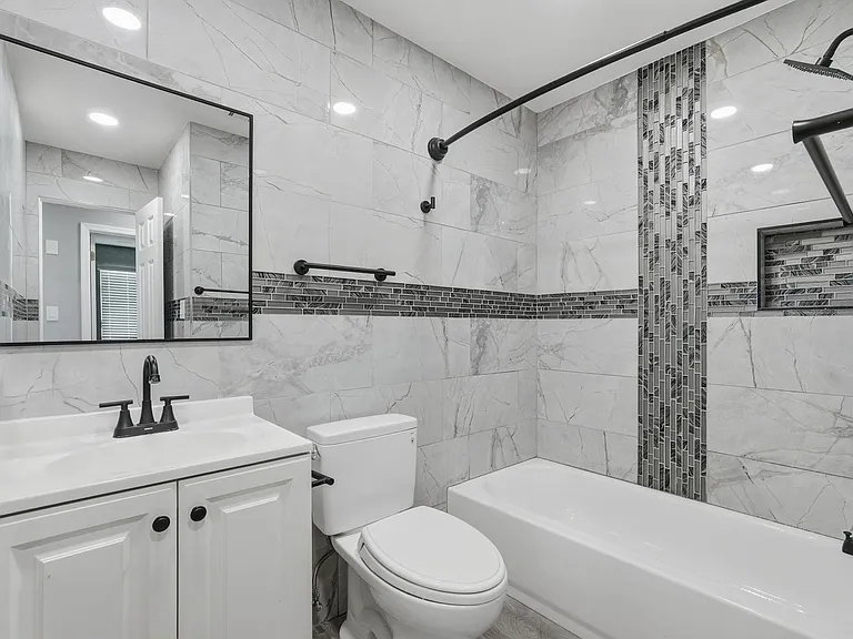 2934 N 79th Ln — Photo 21