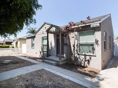 2835 Pacific Ave, Long Beach, CA, 90806
