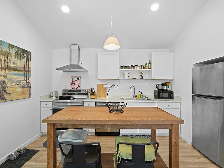1815 E Derenne Ave #B — Photo 15