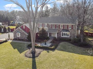 999 Harrow Rd, Yardley, PA 19067