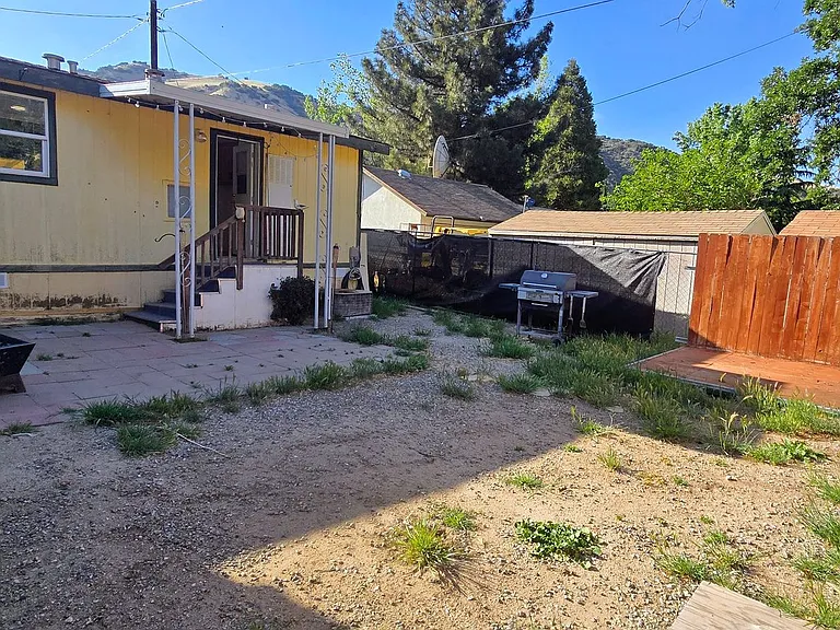 821 Lancer Way — Photo 10