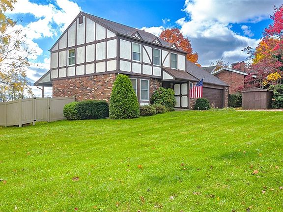 2nd image of 10496 Roseway Blvd