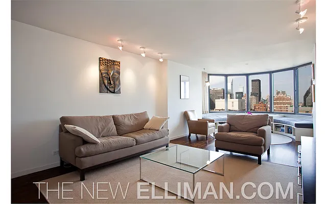 Sold by Douglas Elliman | media 22