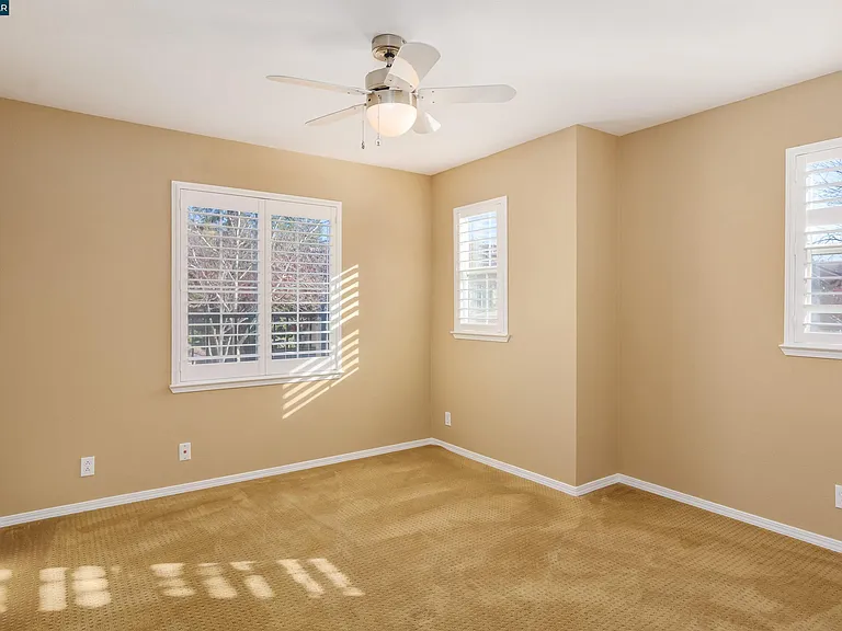 135 Coralflower Ln — Photo 30