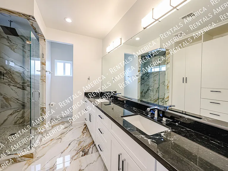 347 E La Mirada Dr — Photo 33