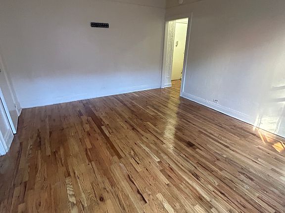 5th image of 2487 Davidson Ave APT 2
