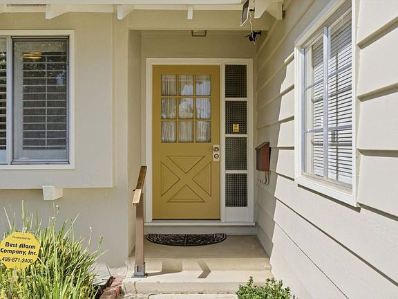 4th image of 1091 Rockefeller Dr