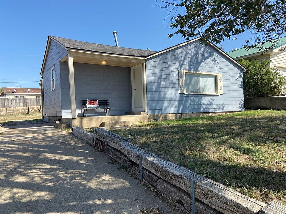 1st image of 824 Deane Dr