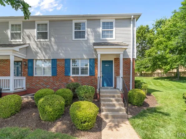 8813 Wrenwood Ln, Saint Louis, MO 63144