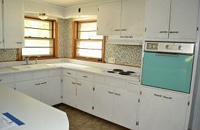 2nd image of 611 Chaplin Ct