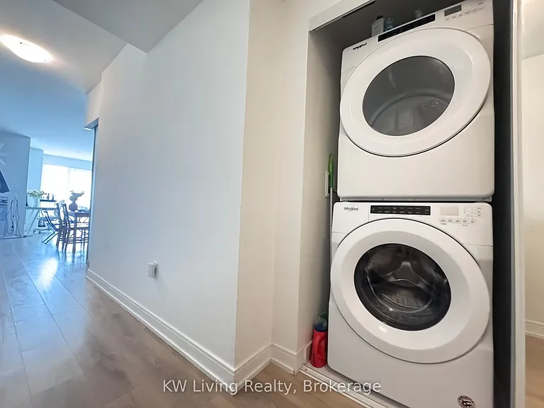 50 Wellesley St E #2606 — Photo 7