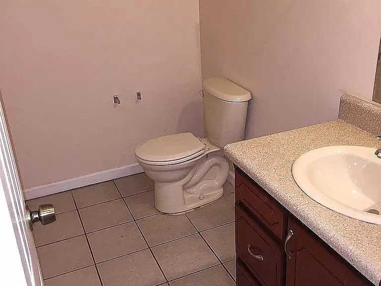 3761 Walker Ave — Photo 7
