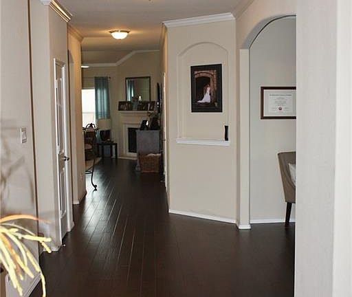 4th image of 1309 Wysteria Ln