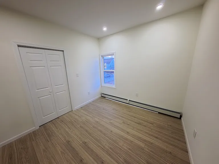 11 Adams St #2 — Photo 8