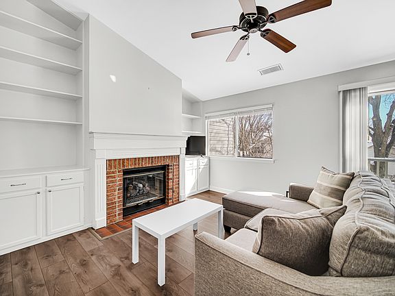 3rd image of 1253 Beechwood Ct Unit B2