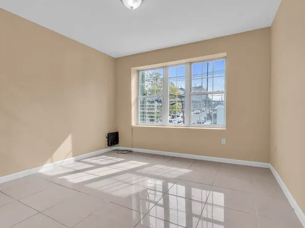 183 Thorne Street image 24 of 34