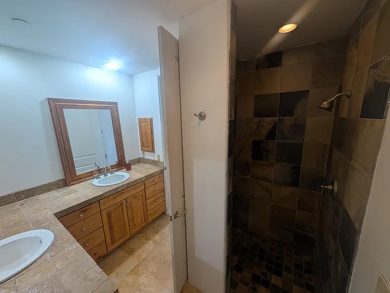 2563 E Cold Snap Pl — Photo 4