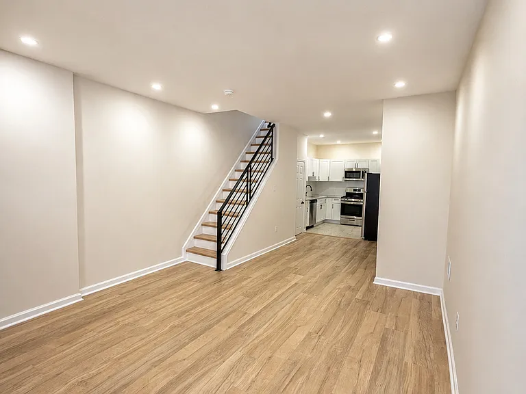 3029 Redner St — Photo 2