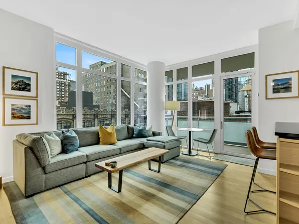 325 Fifth Avenue 19D image 2 of 23