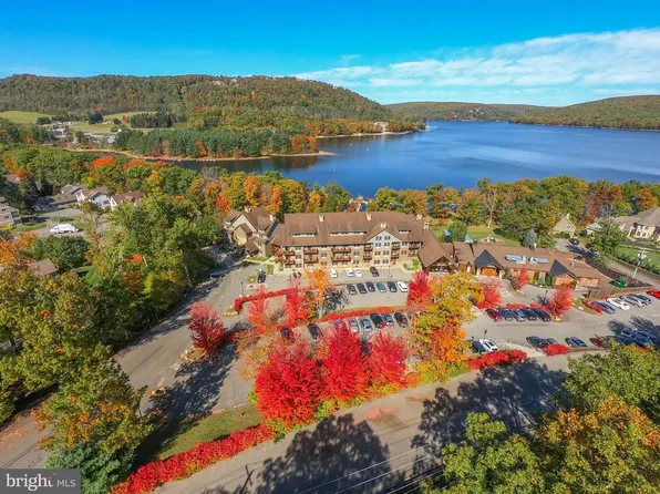 565 Glendale Rd #204, Oakland, MD 21550