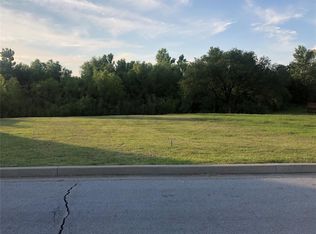 8447 Spring Creek Ct, Claremore, OK 74019