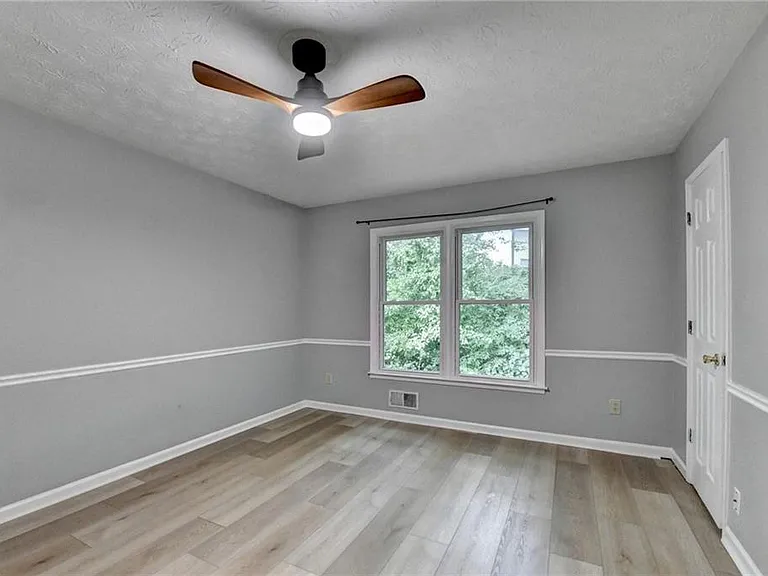 1181 Izod Ct — Photo 36