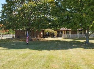 11810 Diamond Mill Rd, Englewood, OH 45322