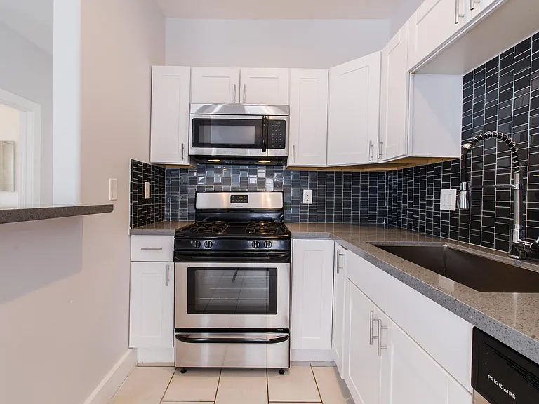 Kitchen - 1BR