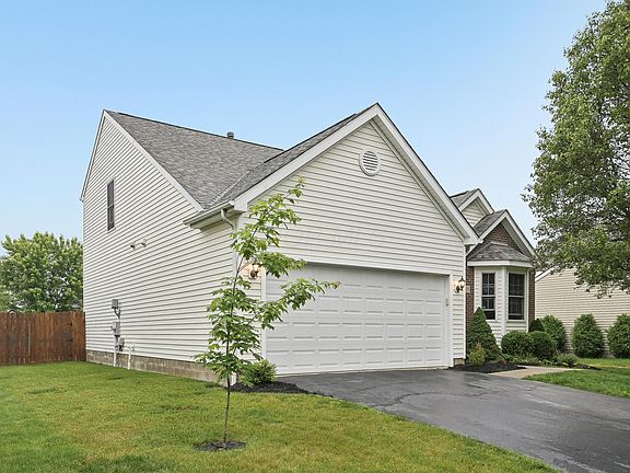 3rd image of 1270 Sassafras Ln