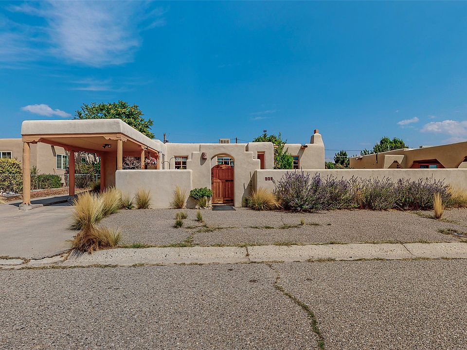 1st image of 905 Calle Sierra Vis