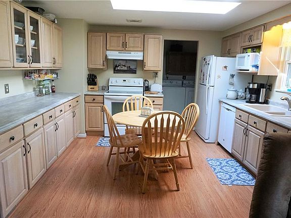 2nd image of 7148 Kismet Pl
