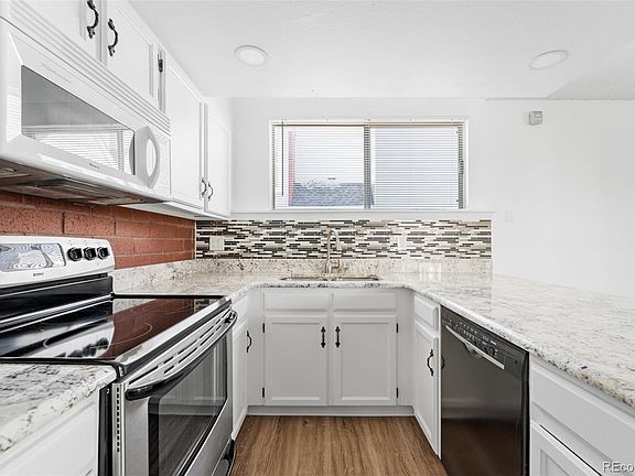4th image of 1035 Jasmine Street #3