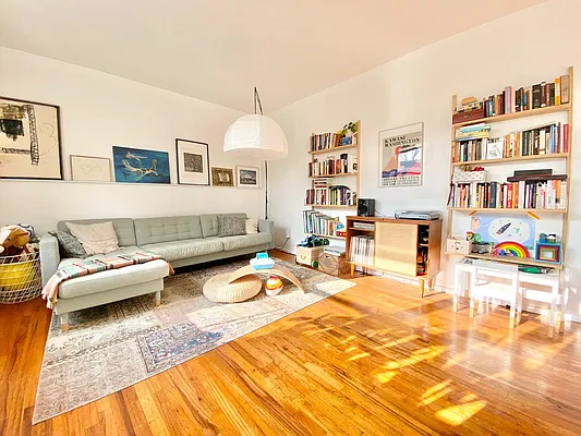 Rented by Keller Williams NYC | media 8