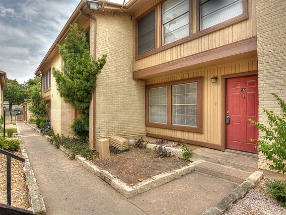2nd image of 2124 Burton Dr APT 132