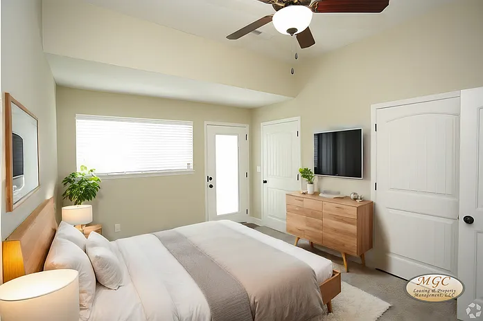 2164 SW Timbertrace Ln — Photo 2