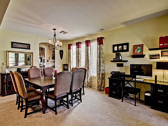 4th image of 2331 S Glen Dr