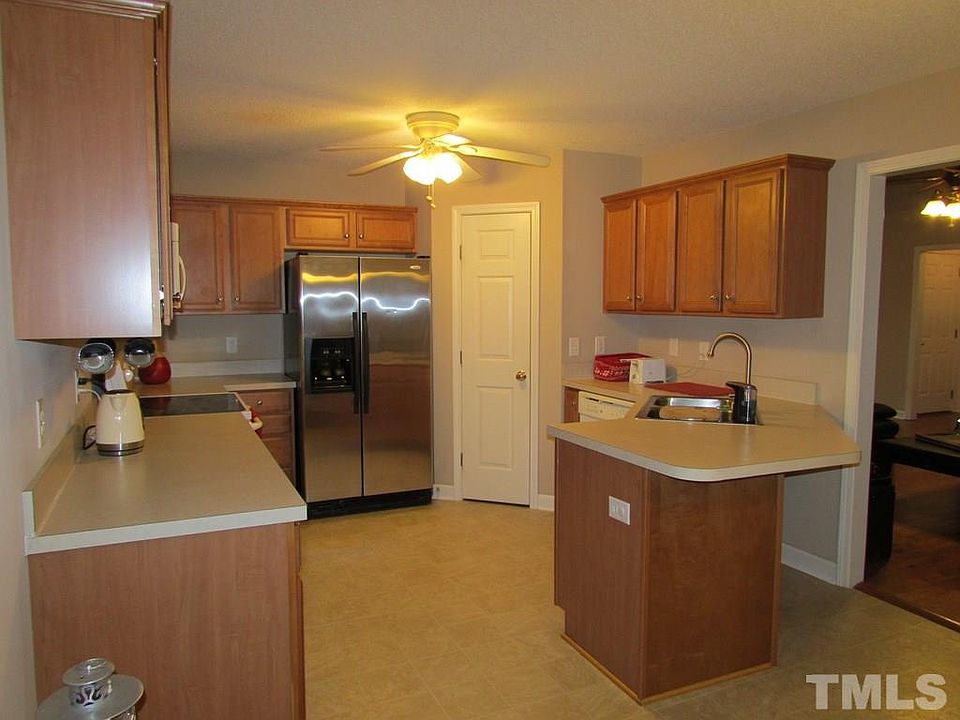 2nd image of 2504 Farrell Rd