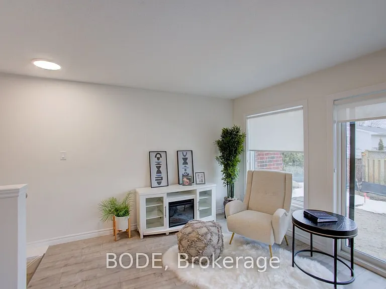 200 Brantwood Park Rd #9 — Photo 7
