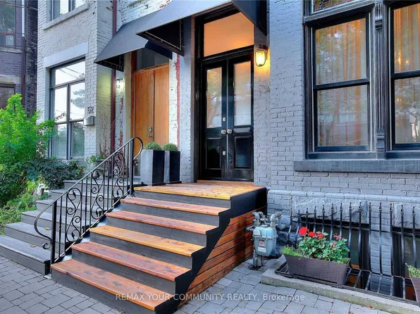 50 Stewart St, Toronto, ON M5V 1H6