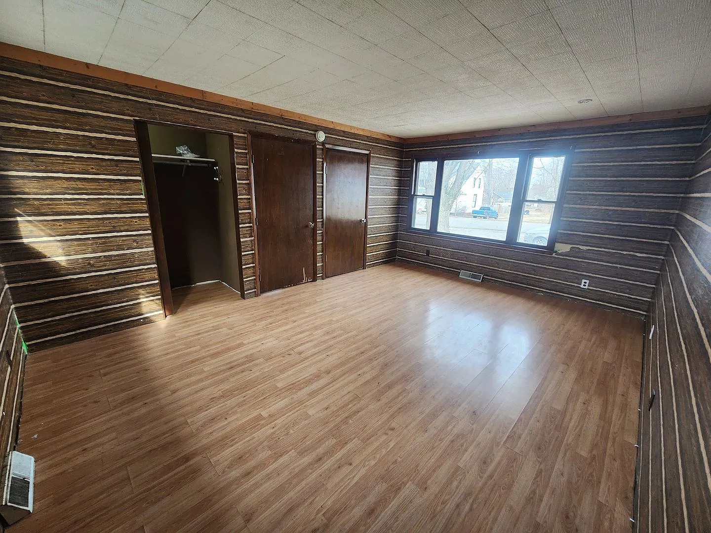 2 Bedroom House in Newport, IN — Photo 3