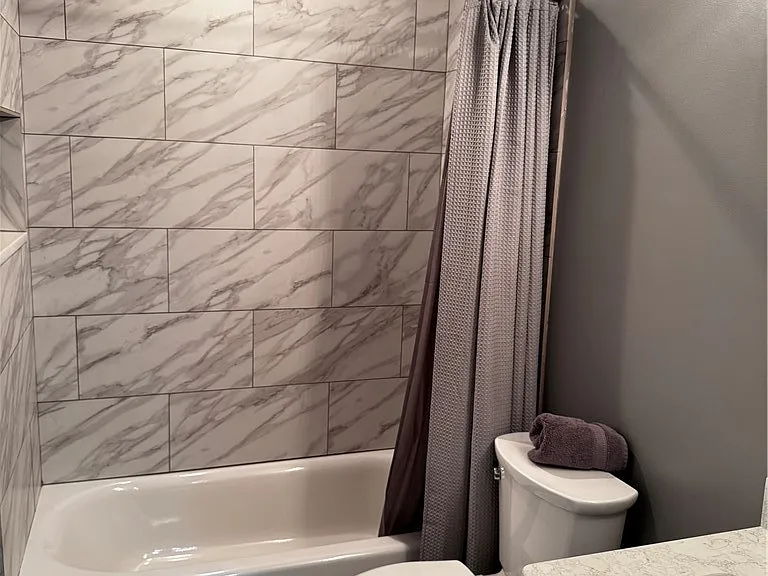7633 Hidden Valley Dr — Photo 17