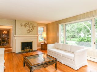 51 Colony Acres Rd, Longmeadow, MA 01106