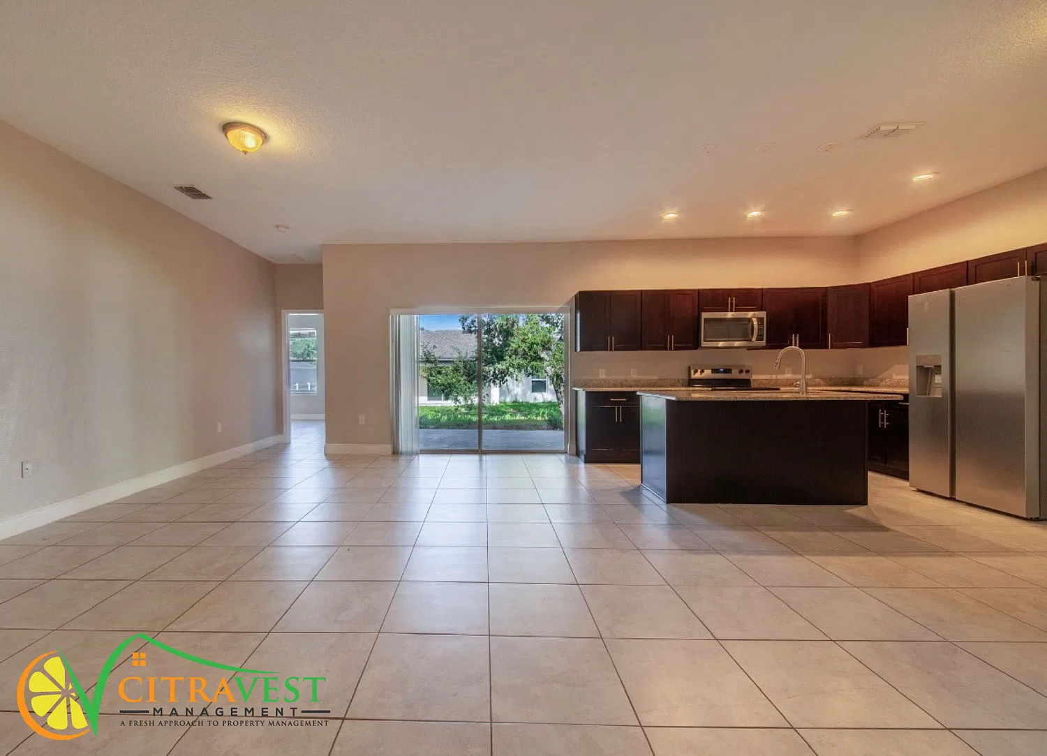 Beautiful 4 Bedroom Home in Poinciana Available! — Photo 4