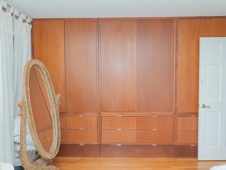 944 Lakeview Dr — Photo 32