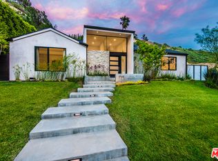1942 San Ysidro Dr, Beverly Hills, CA 90210