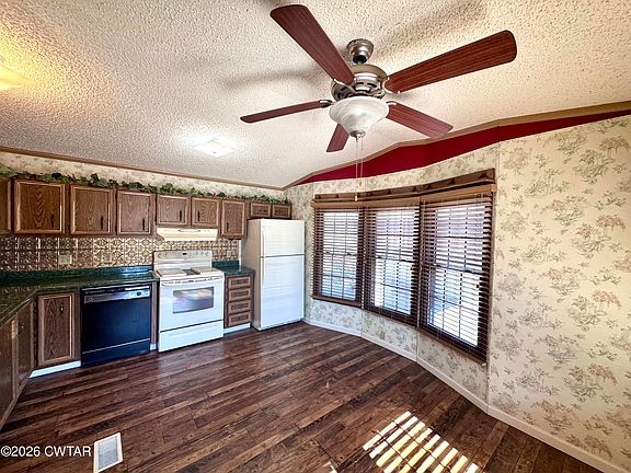 3rd image of 462 Jowers Rd