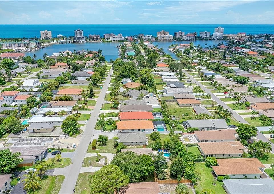 565 94th Ave N, Naples, FL 34108 | MLS #222049642 | Zillow