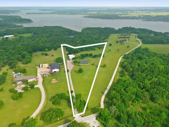 465 Emberson Ranch Rd, Pilot Point, TX 76258