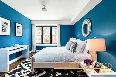 Rented by aptsandlofts.com